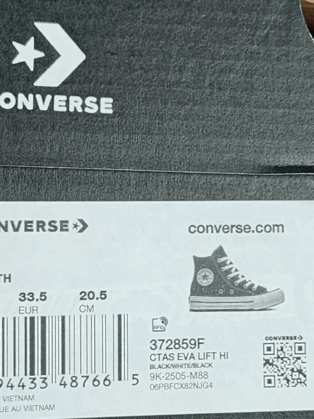 Converse Kids Chuck Taylor All Star Hi Unisex Canvas High Top Sneakers Classic 2